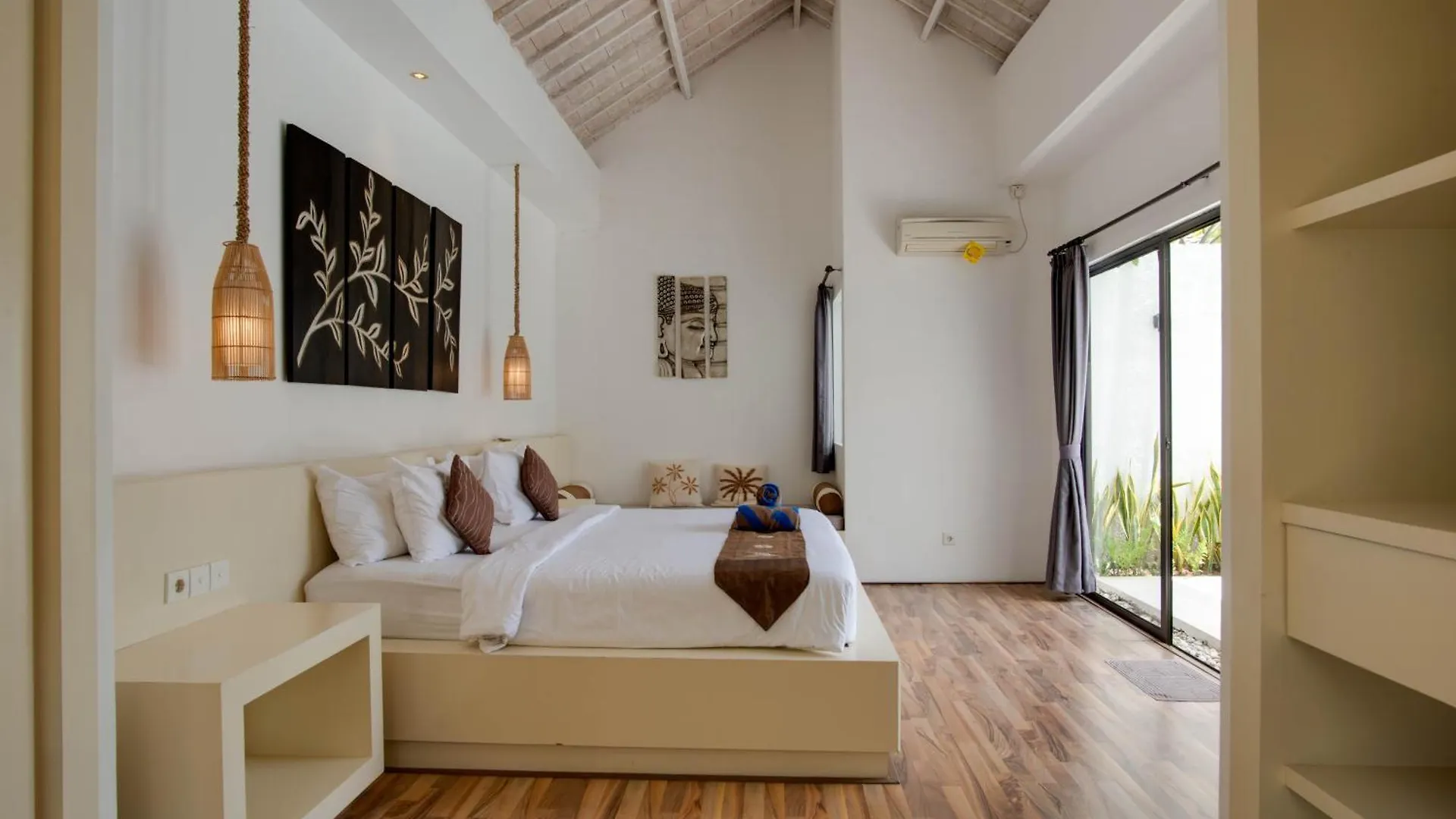 Anakula 1 - Modern 2 Bedroom Villa, Seminyak location
